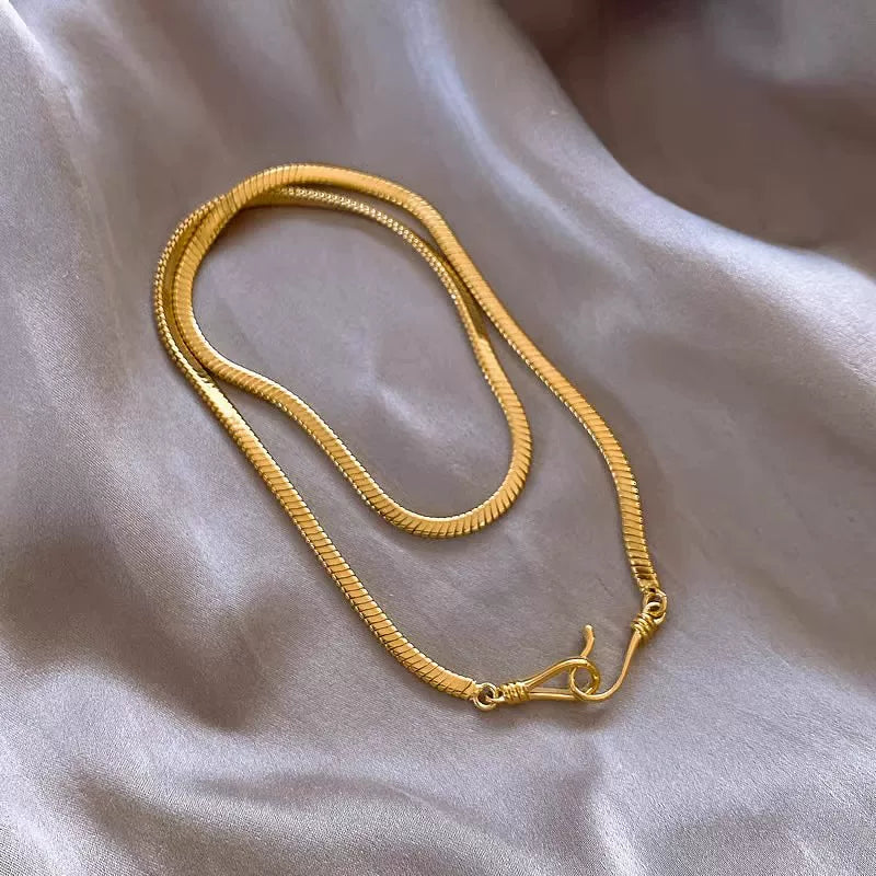 Snake Bone Chain Necklace for Women – Minimalist Collarbone Clavicle Necklace