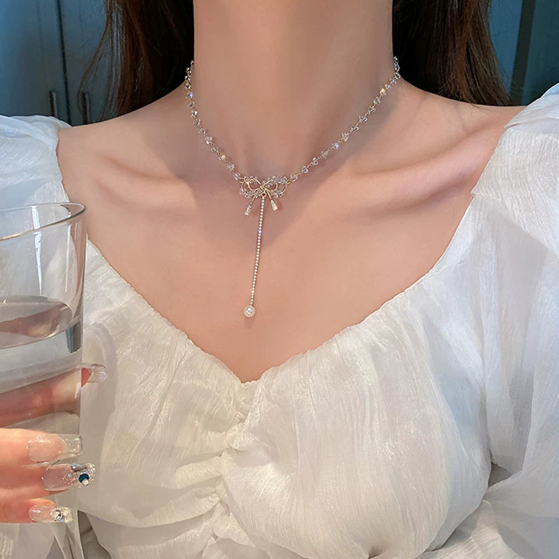 Crystal Bow Pendant Necklace for Women – Minimalist Clavicle Chain Fashion Necklace