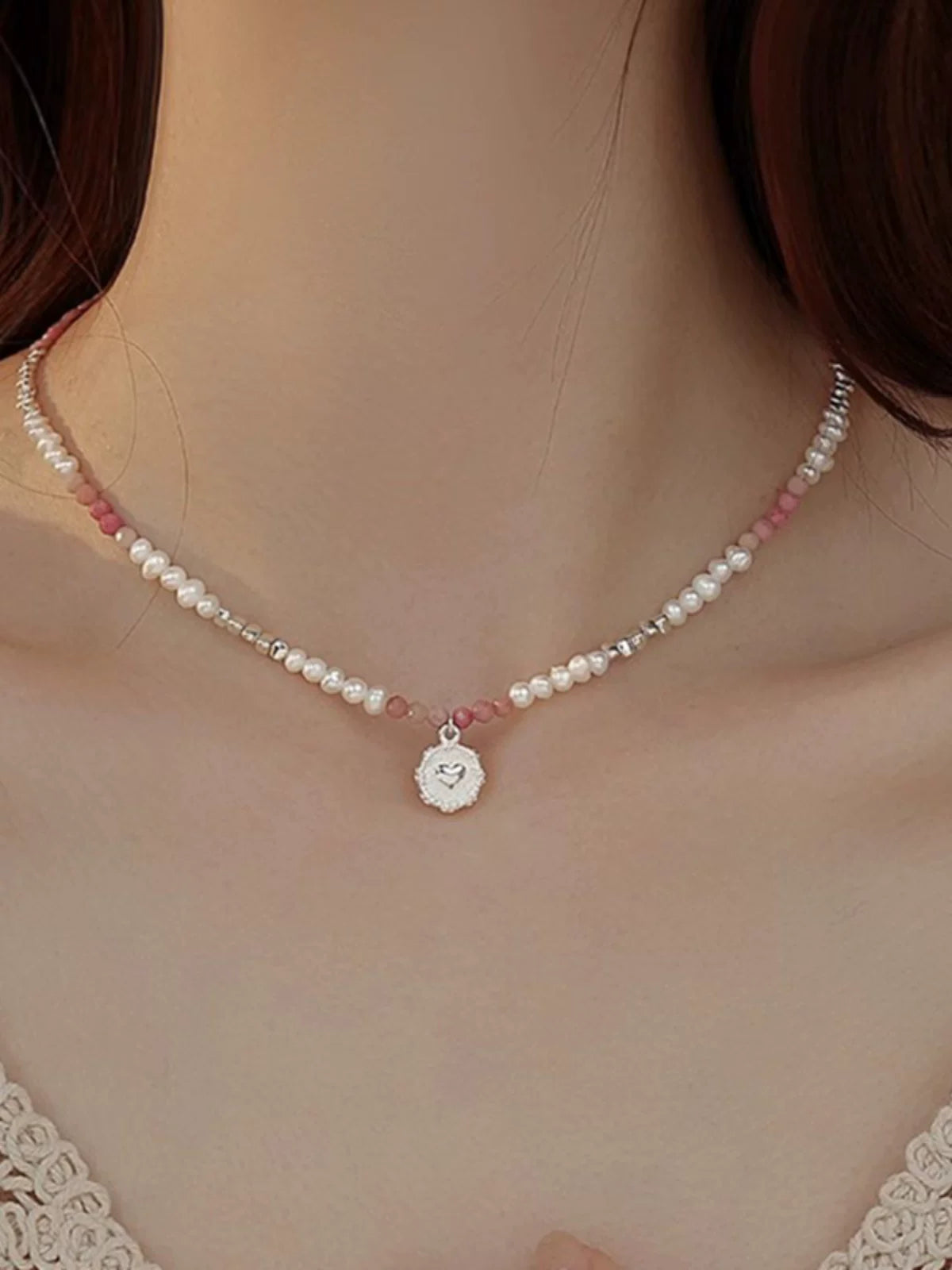 Silver Heart Pearl Clavicle Necklace for Women – Minimalist Love Pendant Necklace