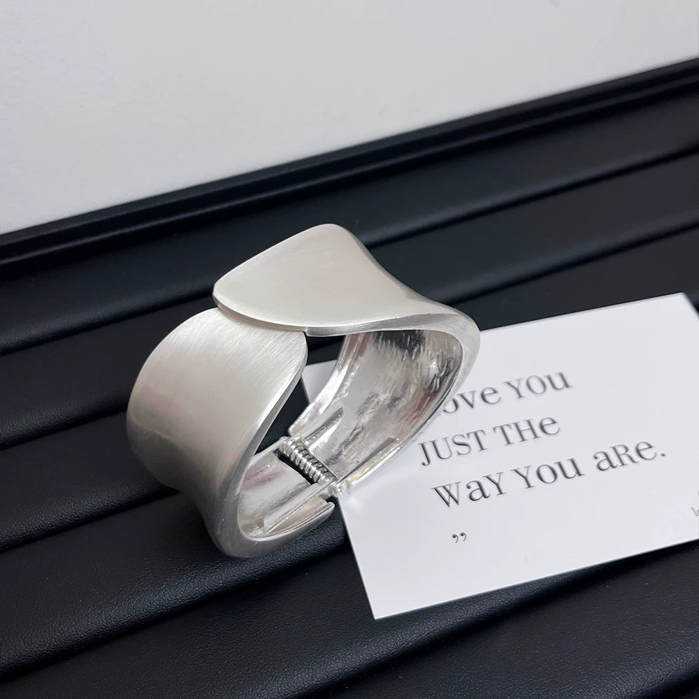 Antique Matte Texture Staggered Open Cuff Bracelet for Women – Wide Edge Minimalist Niche Design Fashion Armband