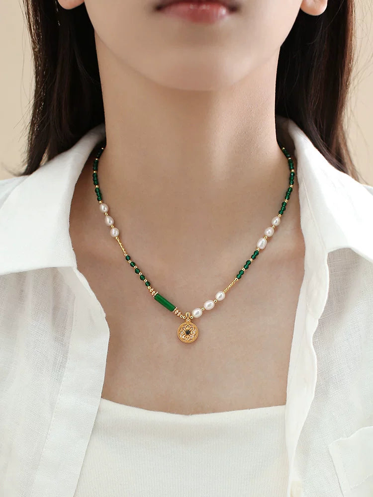 Natural Pearl Green Crystal Beaded Clavicle Necklace for Women – Spliced Bead Necklace