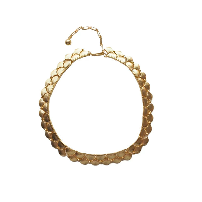 Medieval Vintage Pearl Flower Necklace for Women – Western Antique Retro Style, Trifari & Monet–Inspired Dress Jewelry