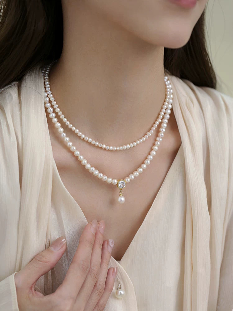 Natural Pearl Rice Bead Double Layer Necklace for Women – Vintage Style Clavicle Chain