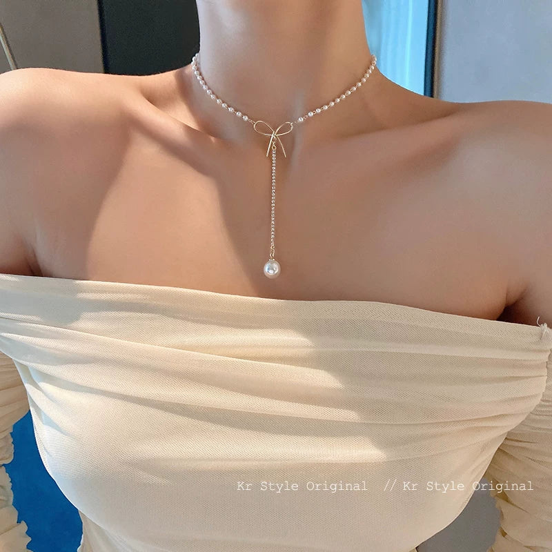 Crystal Bow Pendant Necklace for Women – Minimalist Clavicle Chain Fashion Necklace