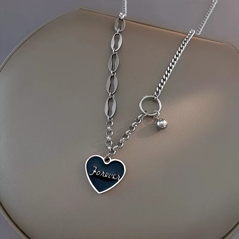 British Style Black Heart Sweater Chain Necklace for Women – Long Clavicle Fashion Necklace