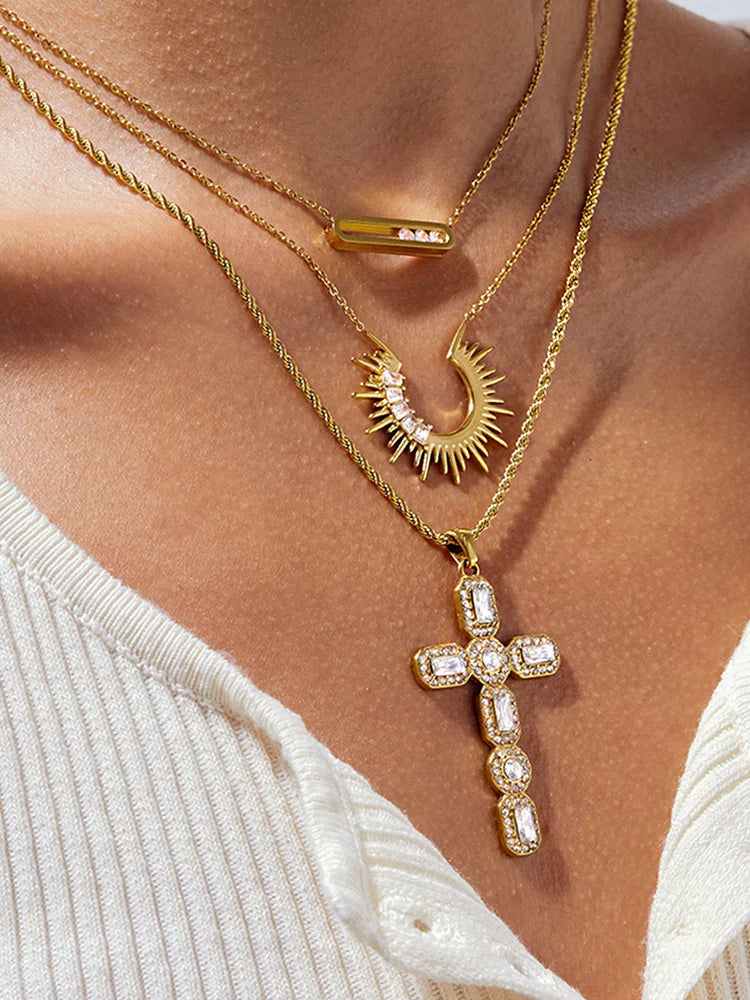 Like V Sunflower Sparkling Stone Titanium Steel Necklace for Women – Elegant Cross Layered Clavicle Chain Fashion Jewelry