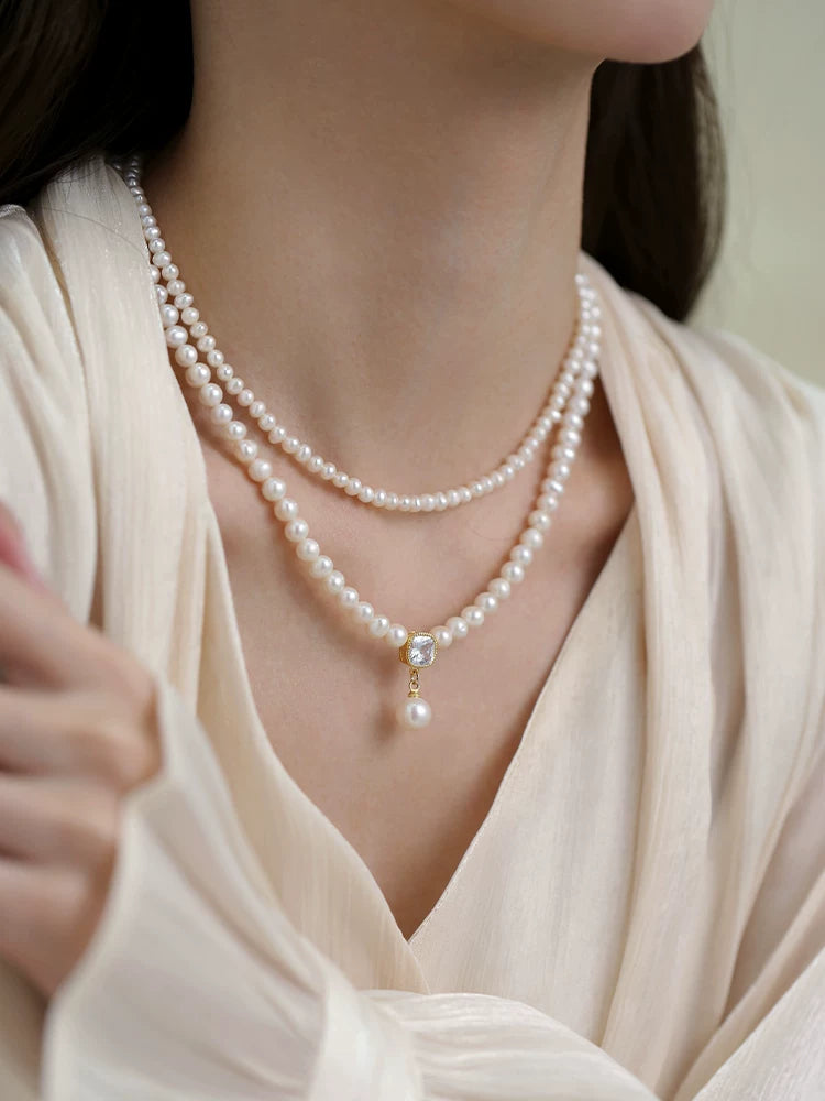 Natural Pearl Rice Bead Double Layer Necklace for Women – Vintage Style Clavicle Chain
