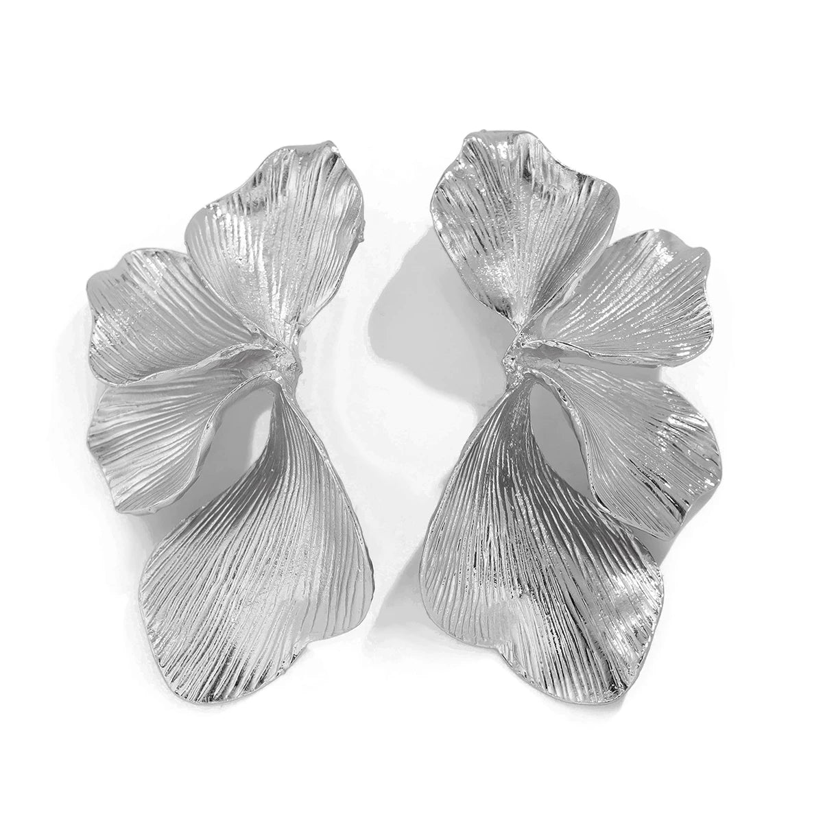 Irregular Pleated Petal Earrings for Women – 2025 Summer Elegant Fashion Statement Ear Jewelry