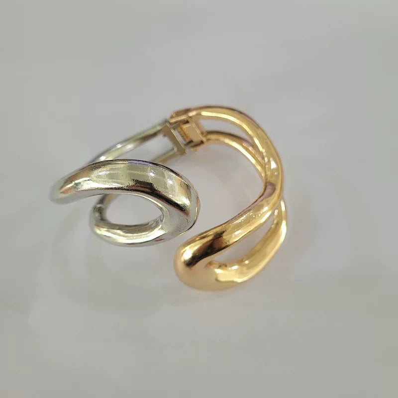 Asymmetric Double-Layer Collar Necklace for Women – 2025 Spring Trendy Niche Design Statement Fashion Jewelry