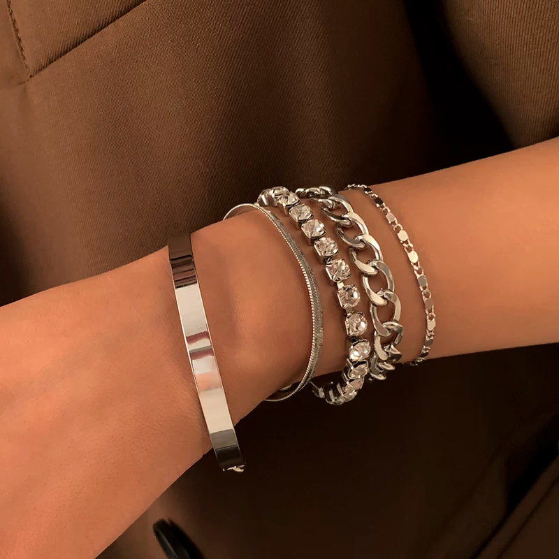 5-Piece Layered Shiny Bracelet Set for Women – European & American Minimalist Stackable Fashion Hand Jewelry