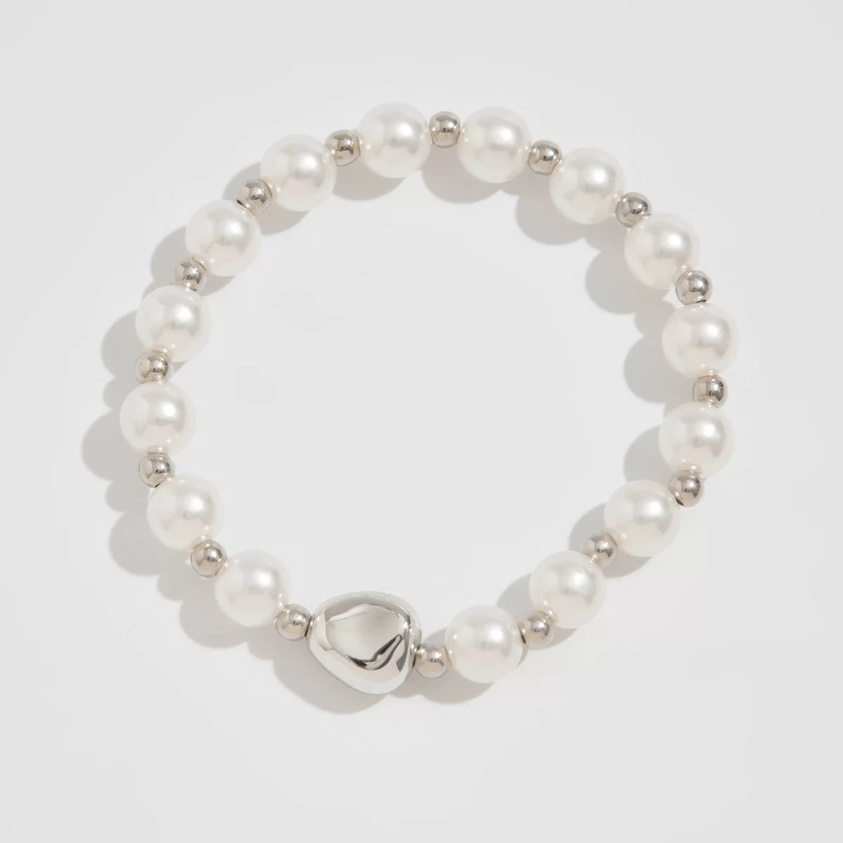 Metal Oval Curved Bracelet for Women – 2025 Trendy Niche Design Statement Fashion Hand Jewelry