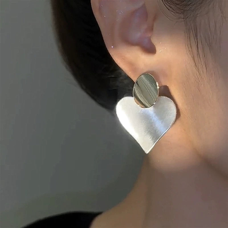 Silver Needle Earrings Niche High-End Fashion Tassel Love Earrings Korean Ins Cool Style Niche Design Curved Surface