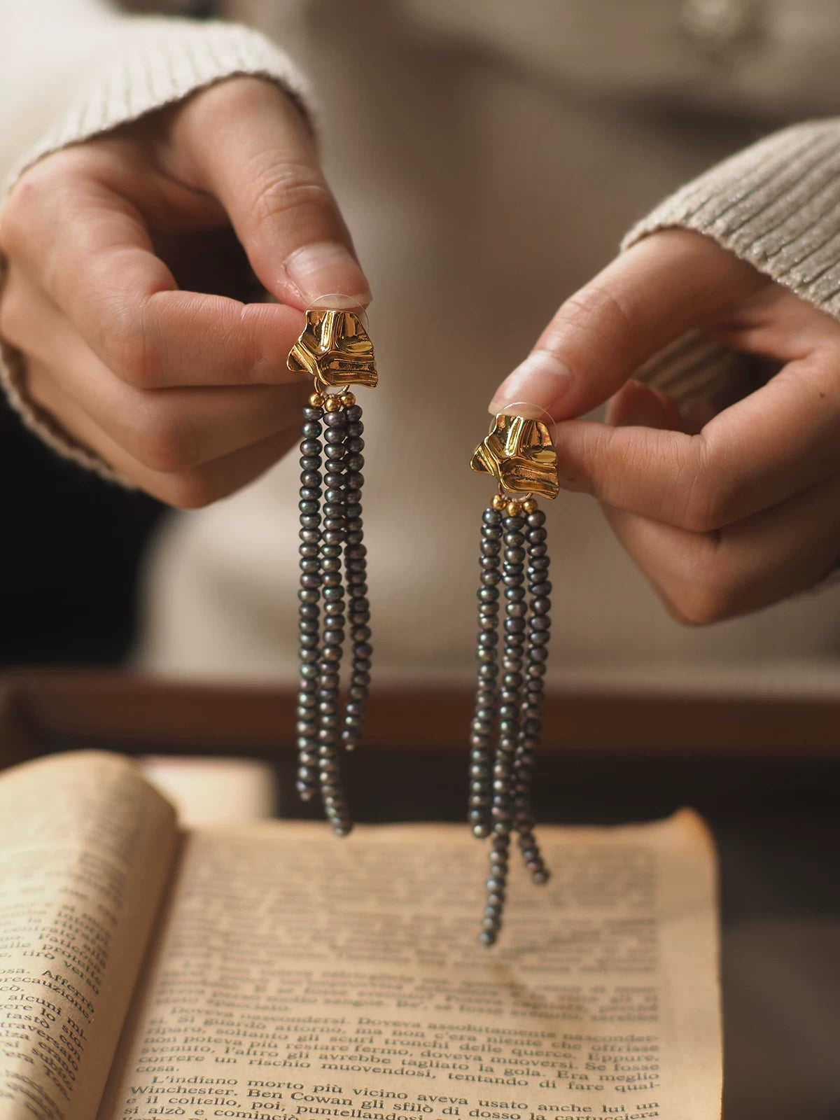 French Tahitian-Style Gray Imitation Pearl Long Tassel Earrings for Women – European & American Baroque-Inspired Pleated Niche Design