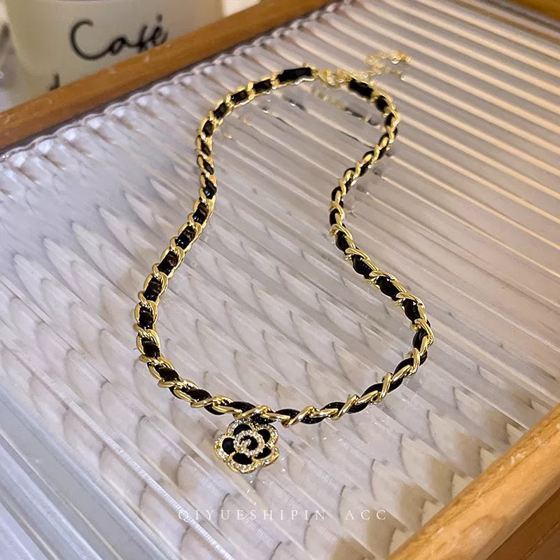 Black Leather Rope Camellia Pendant Necklace for Women – Retro Style Fashion Necklace