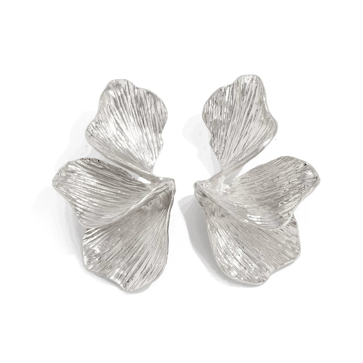 Irregular Line Petal Stud Earrings for Women – 2025 Summer Trendy Minimalist Fashion Ear Jewelry