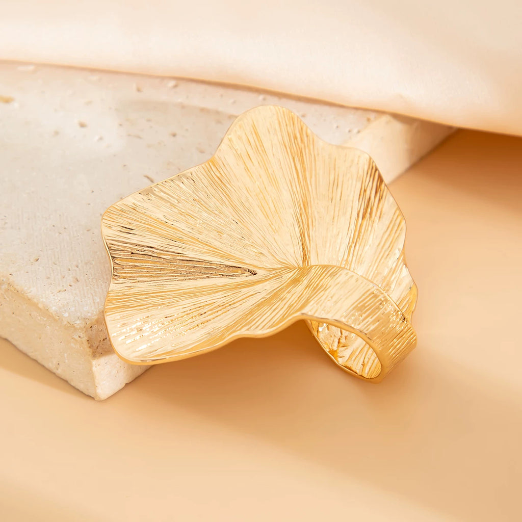 Metal Irregular Fan-Shaped Ring For Women 2025 Spring Trendy Fashion Personality Niche Design Index Finger Ring