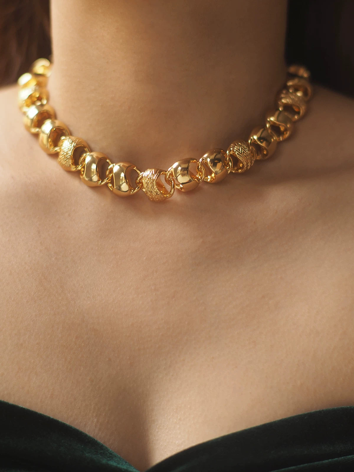 Medieval Vintage Necklace for Women – Western Antique Retro Style, Monet & Trifari-Inspired Fashion Jewelry