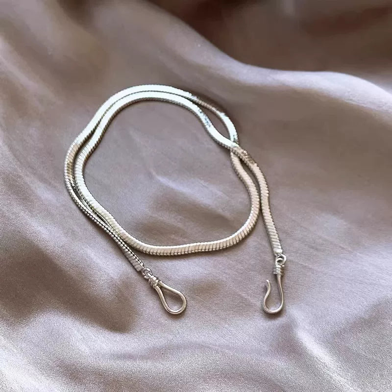 Snake Bone Chain Necklace for Women – Minimalist Collarbone Clavicle Necklace