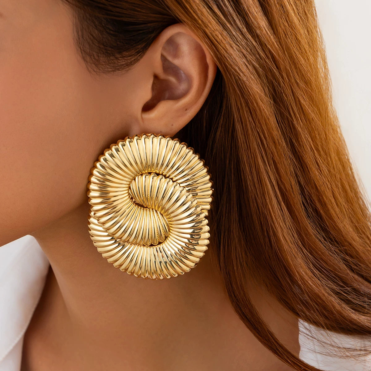 Metal Threaded Cross Earrings For Women, European And American Hip-Hop Trend, Niche Design, Atmospheric Travel Photo Accessories