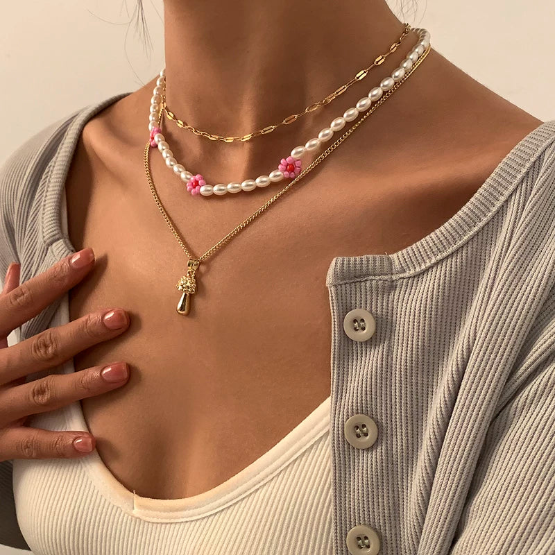 Oval Pearl Flower Rice Bead Necklace Set for Women – Mushroom Pendant Clavicle Chain Design