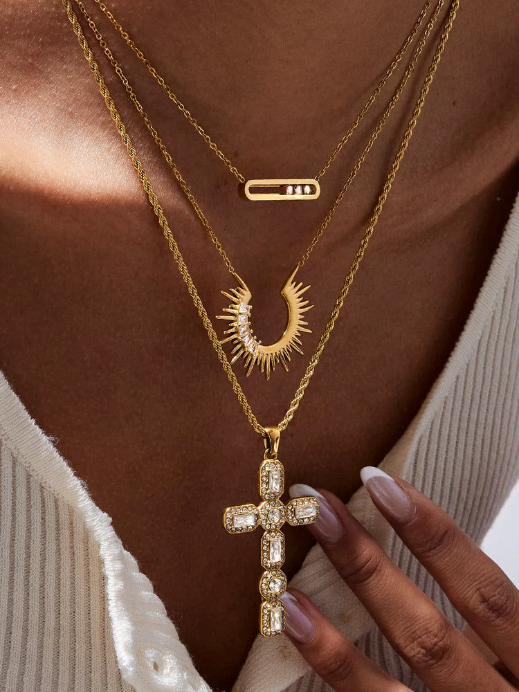 Like V Sunflower Sparkling Stone Titanium Steel Necklace for Women – Elegant Cross Layered Clavicle Chain Fashion Jewelry