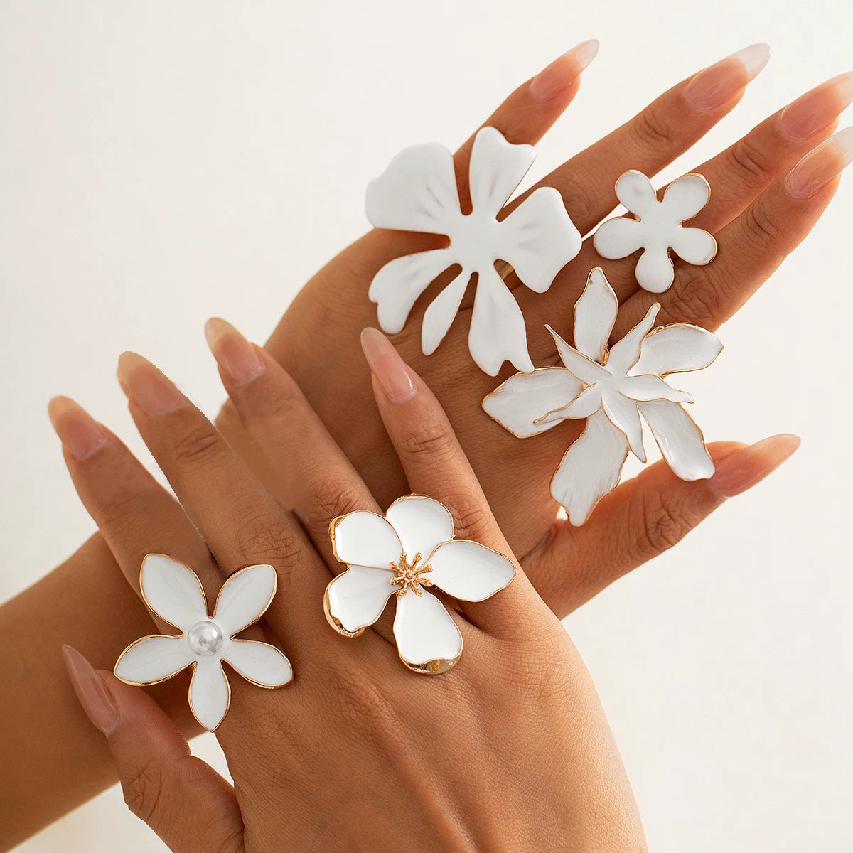 White Oil Drop Flower Shape Women'S Ring European And American 2025 Spring Fashion Versatile Niche Design Index Finger Ring