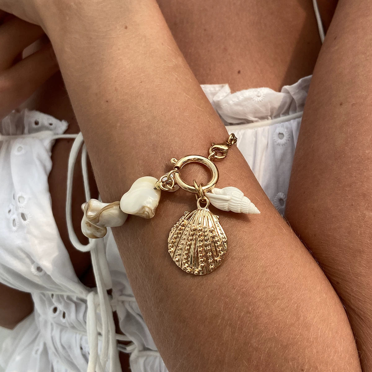 Conch Flower Shell Bracelet Necklace for Women – Seaside Vacation Style Niche Design Jewelry, Trendy Beach Accessories
