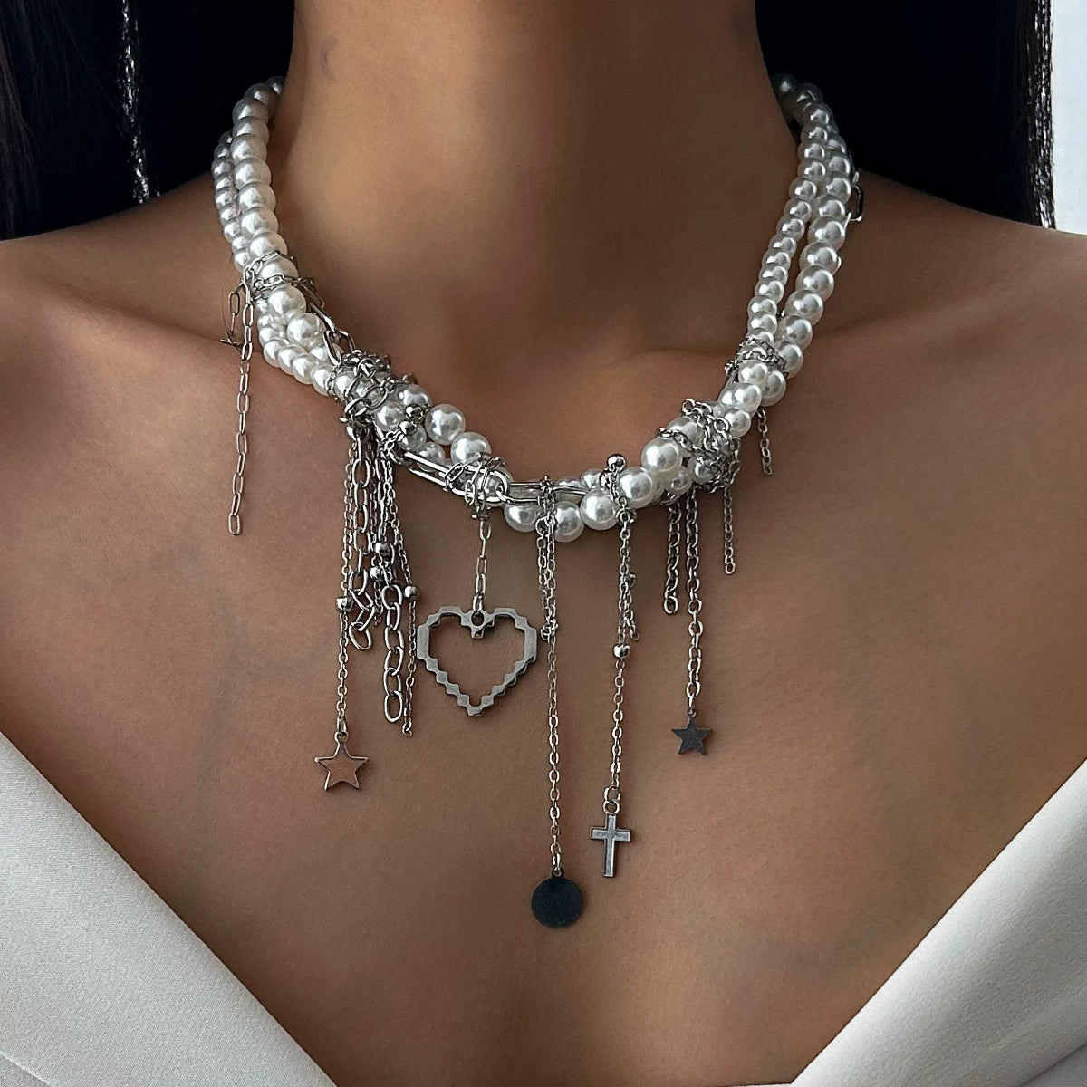 Xingyue Peach Heart Imitation Pearl Tassel Clavicle Necklace for Women – European & American Fashion Design