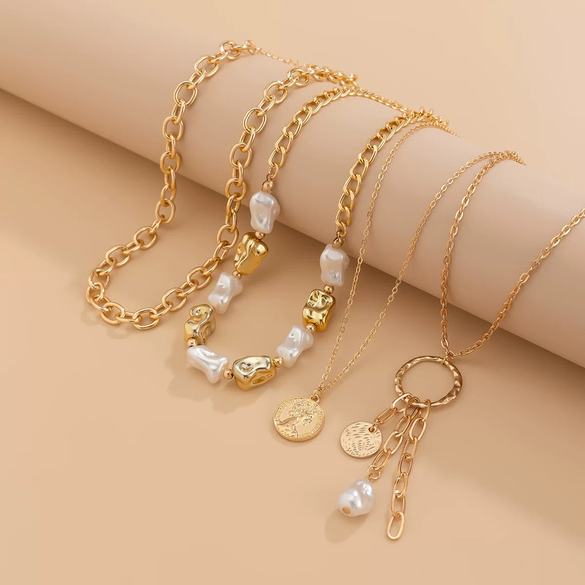 European & American Cuban Locket Imitation Pearl Layered Necklace for Women – Punk Style Metal Portrait Pendant