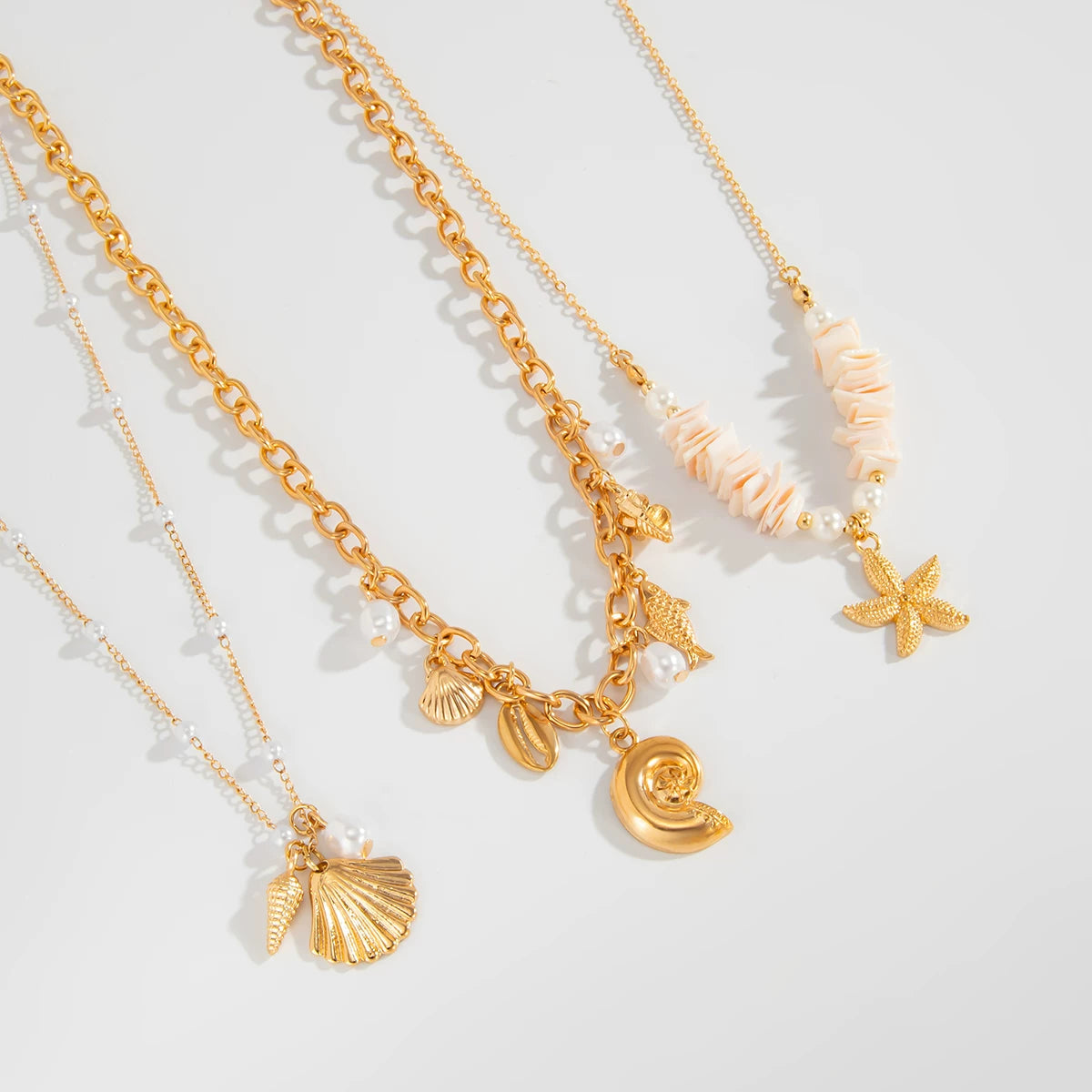 3-Piece Conch, Starfish & Scallop Necklace Set – Layered Clavicle Chain Design