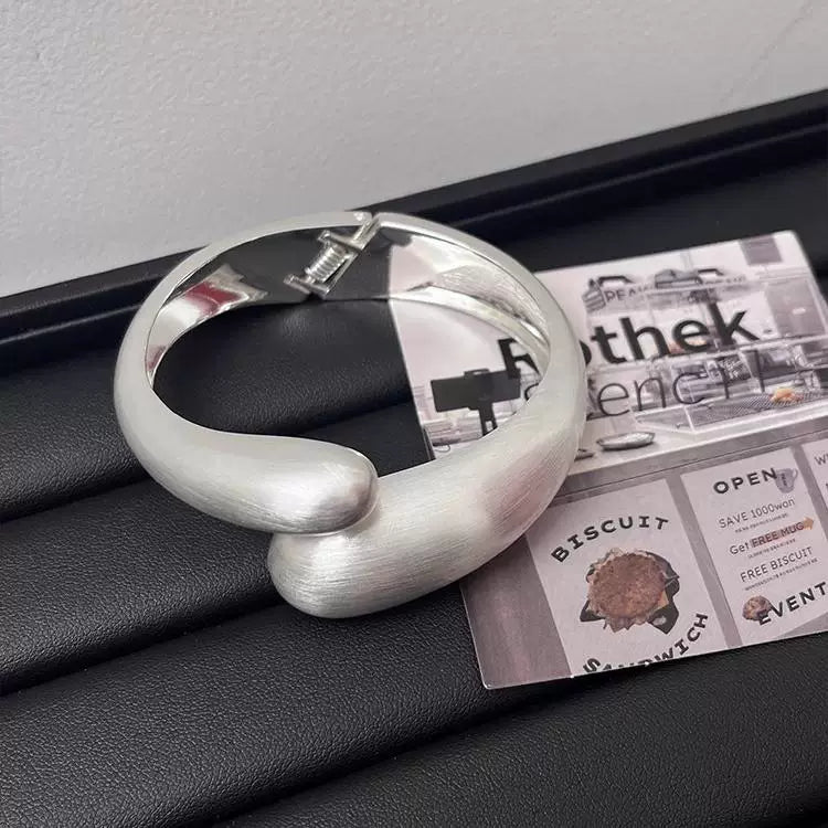 Antique Matte Texture Staggered Open Cuff Bracelet for Women – Wide Edge Minimalist Niche Design Fashion Armband