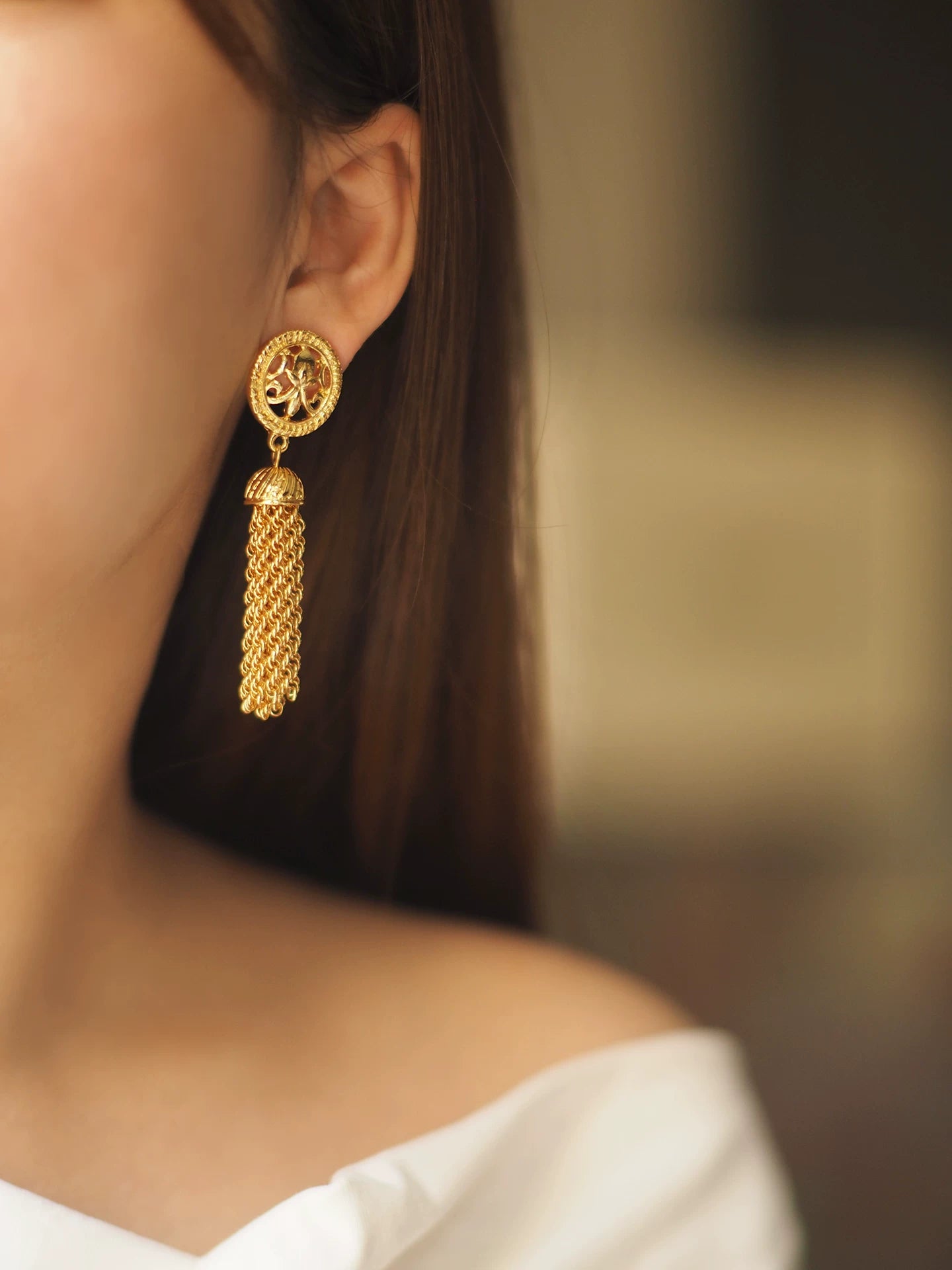 Medieval Antique Tassel Ear Clip Earrings for Women – Iris-Inspired Niche Design, Non-Pierced Vintage Fashion Jewelry