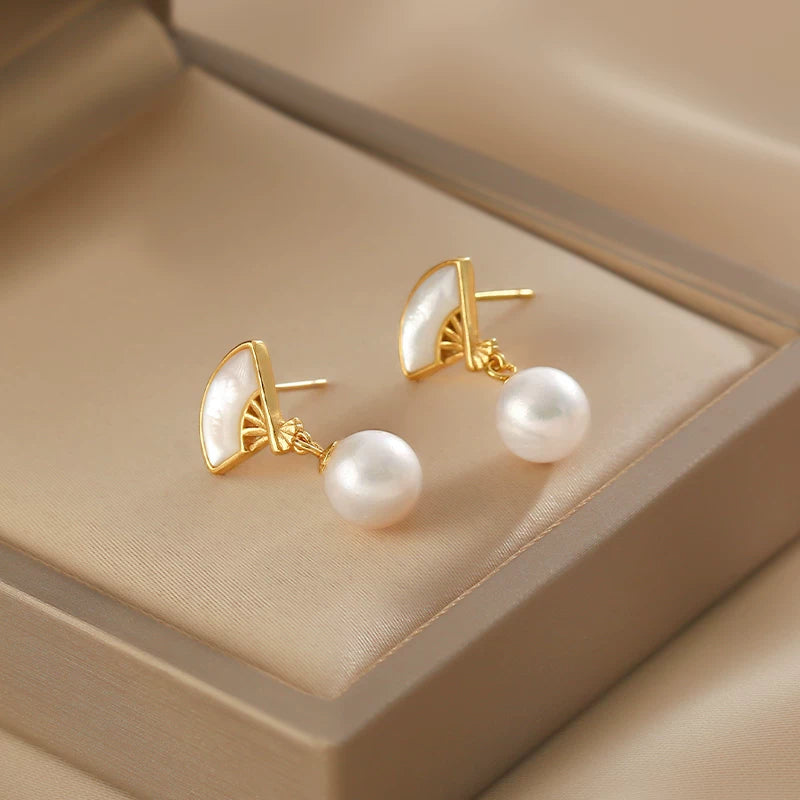 Natural Freshwater Pearl Fan-Shaped Mother-of-Pearl Earrings for Women – Jade Accent Fashion Earrings