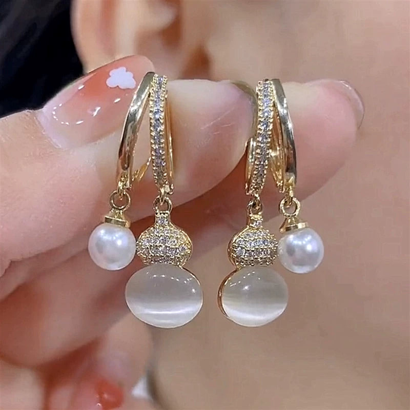 Cat Eye Stone Gourd Pearl Stud Earrings for Women – Elegant Pearl Ear Button Fashion Jewelry