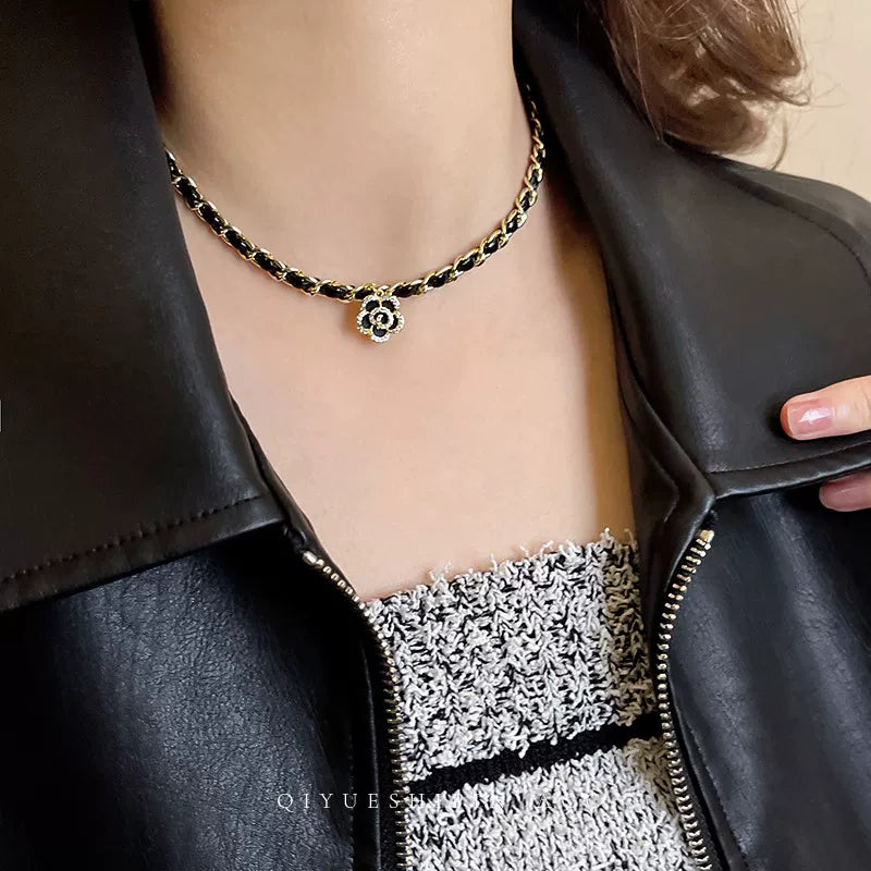 Black Leather Rope Camellia Pendant Necklace for Women – Retro Style Fashion Necklace