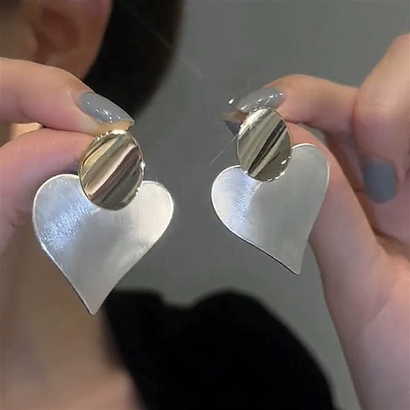 Silver Needle Earrings Niche High-End Fashion Tassel Love Earrings Korean Ins Cool Style Niche Design Curved Surface