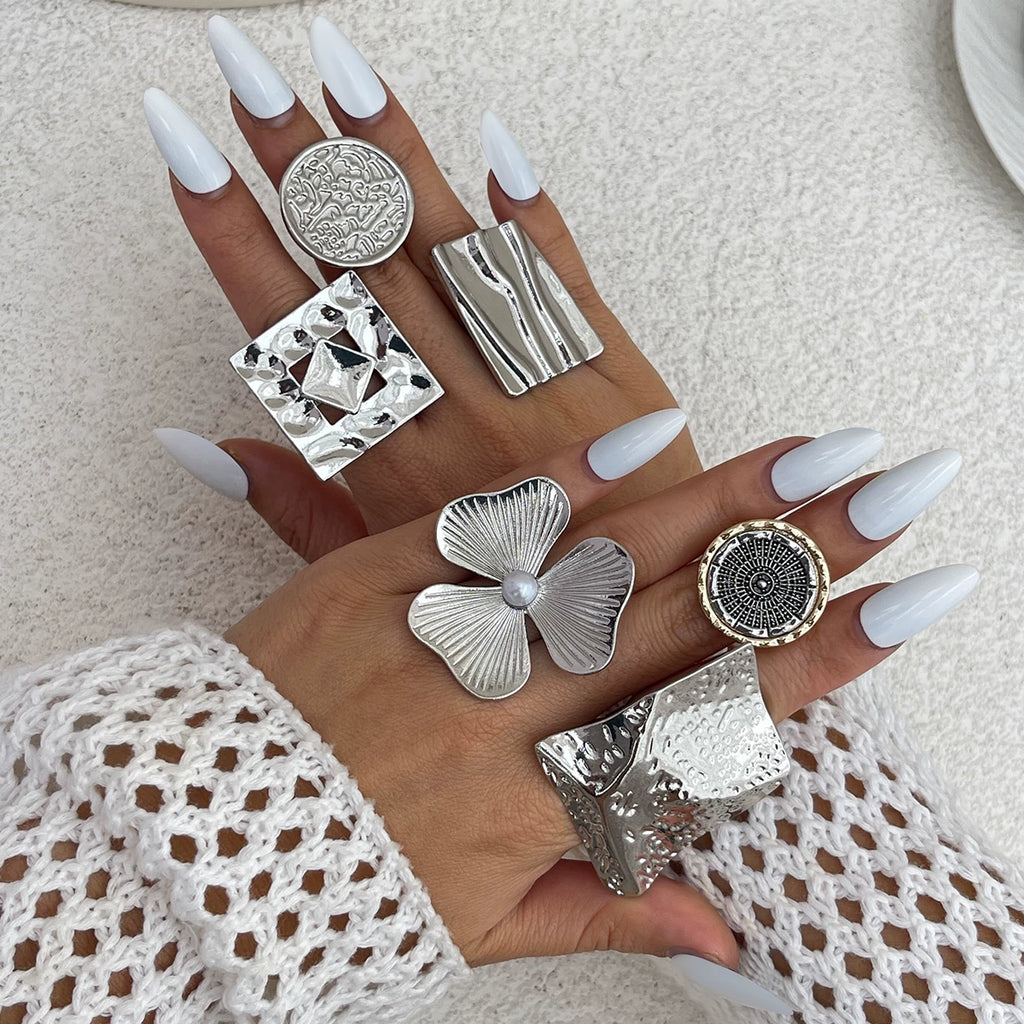 Geometric Square Round Women'S Flower Ring 2025 Spring Fashion Hip-Hop Niche Design Internet Celebrity Travel Photography Style Ring