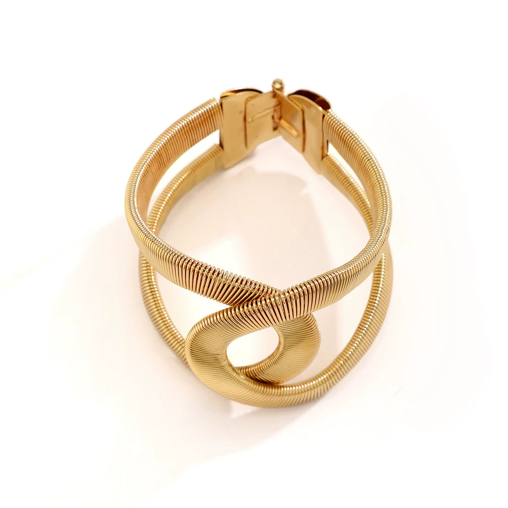 Metal Stripe Open Cuff Ring Bracelet for Women – European & American Statement Fashion Hand Jewelry, Influencer-Inspired Accessory