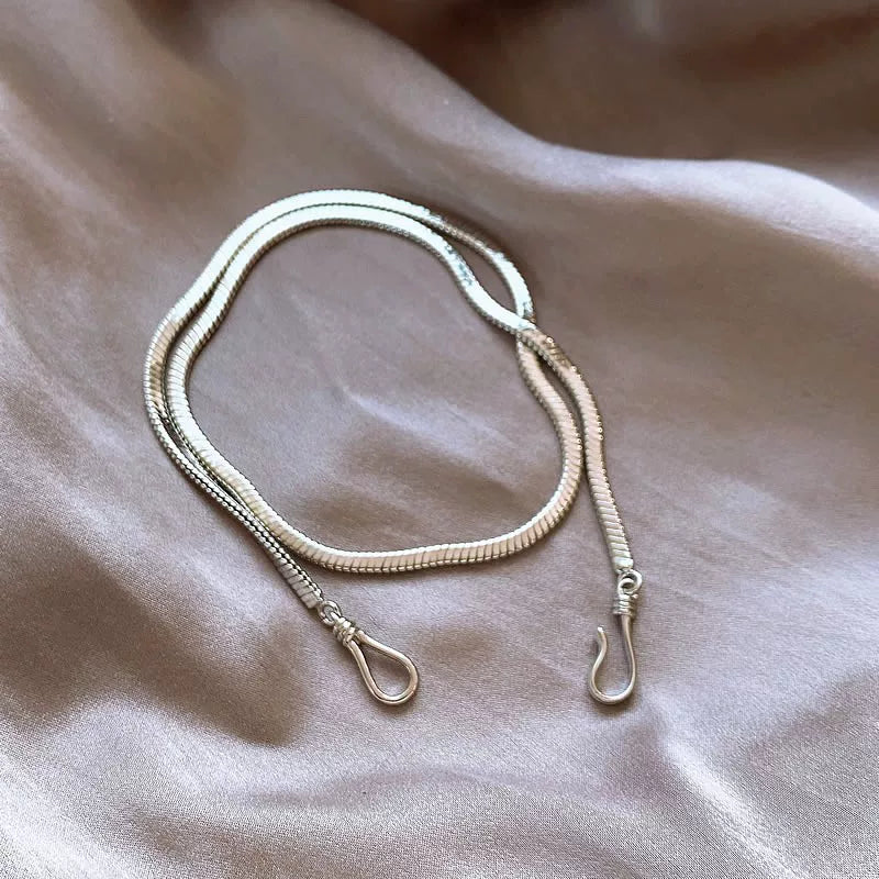 Snake Bone Chain Necklace for Women – Minimalist Collarbone Clavicle Necklace