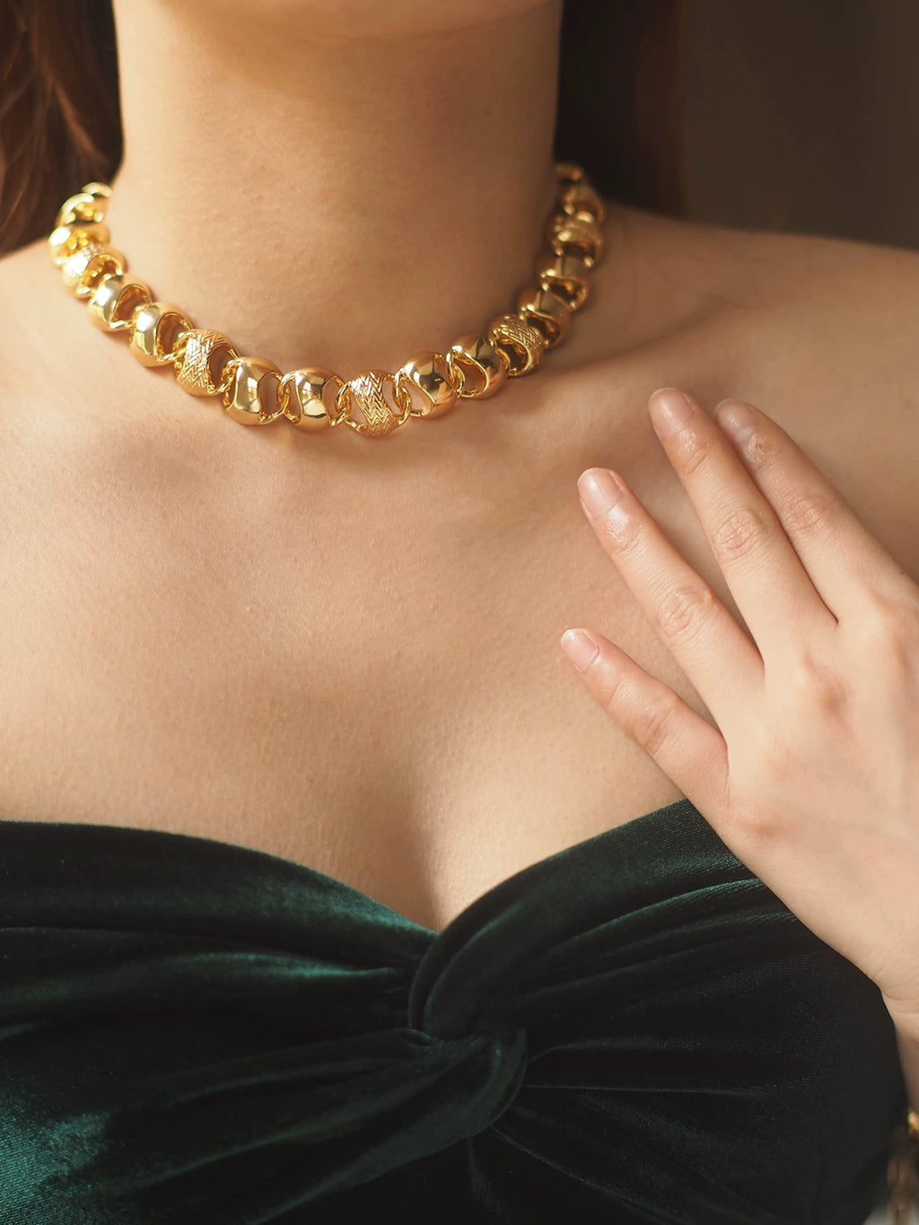 Medieval Vintage Necklace for Women – Western Antique Retro Style, Monet & Trifari-Inspired Fashion Jewelry