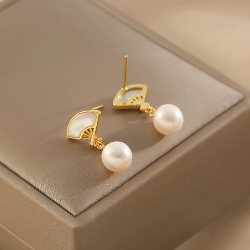 Natural Freshwater Pearl Fan-Shaped Mother-of-Pearl Earrings for Women – Jade Accent Fashion Earrings