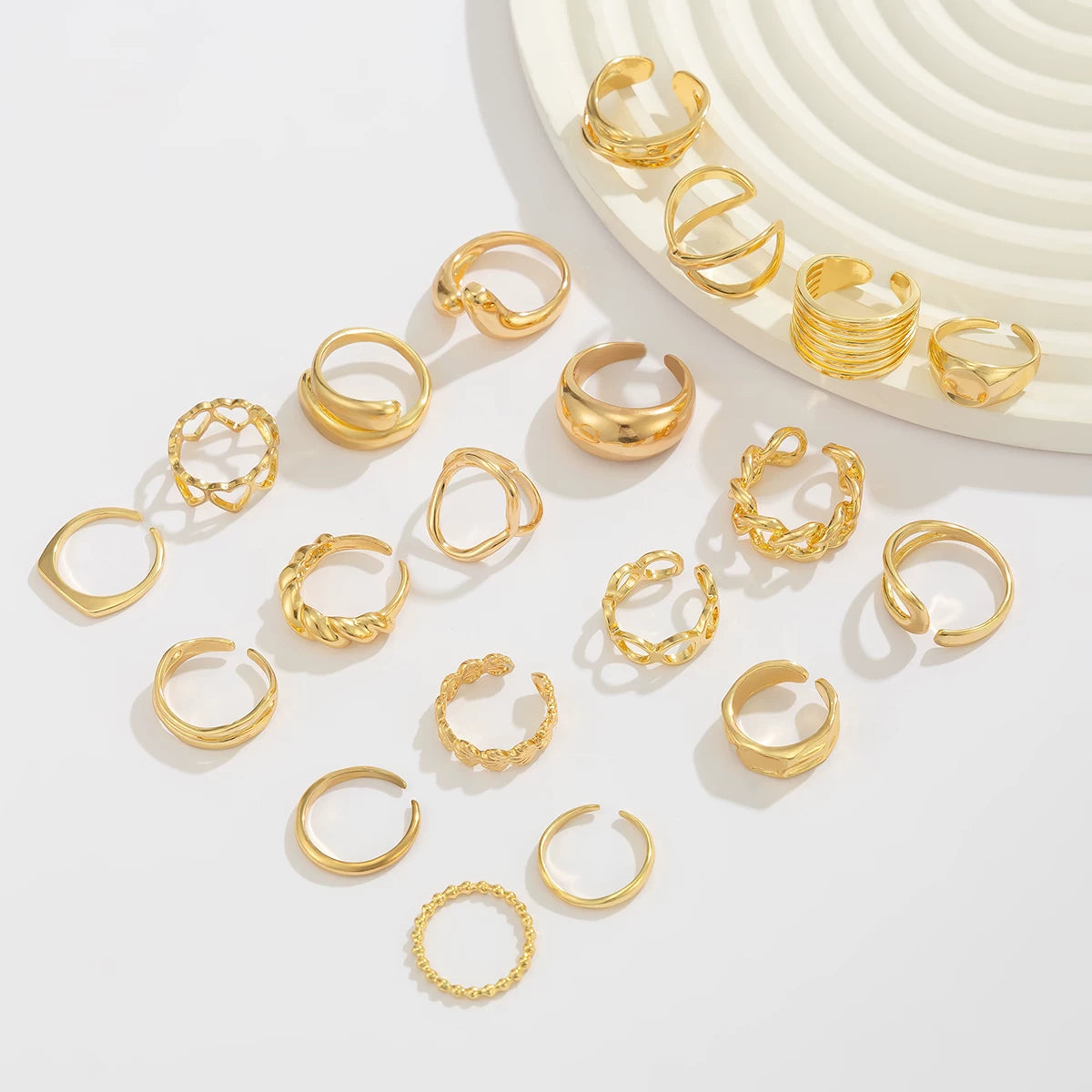 20-Piece Metal Hollow Ring Set, European And American Fashion, Trendy And Personalized Girls' Travel Photography With Ring Accessories