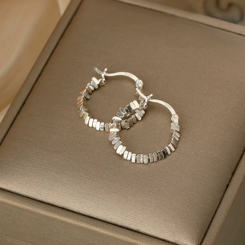 Broken Silver Style Earrings for Women – Retro S925 Sterling Silver Shiny Fashion Earrings