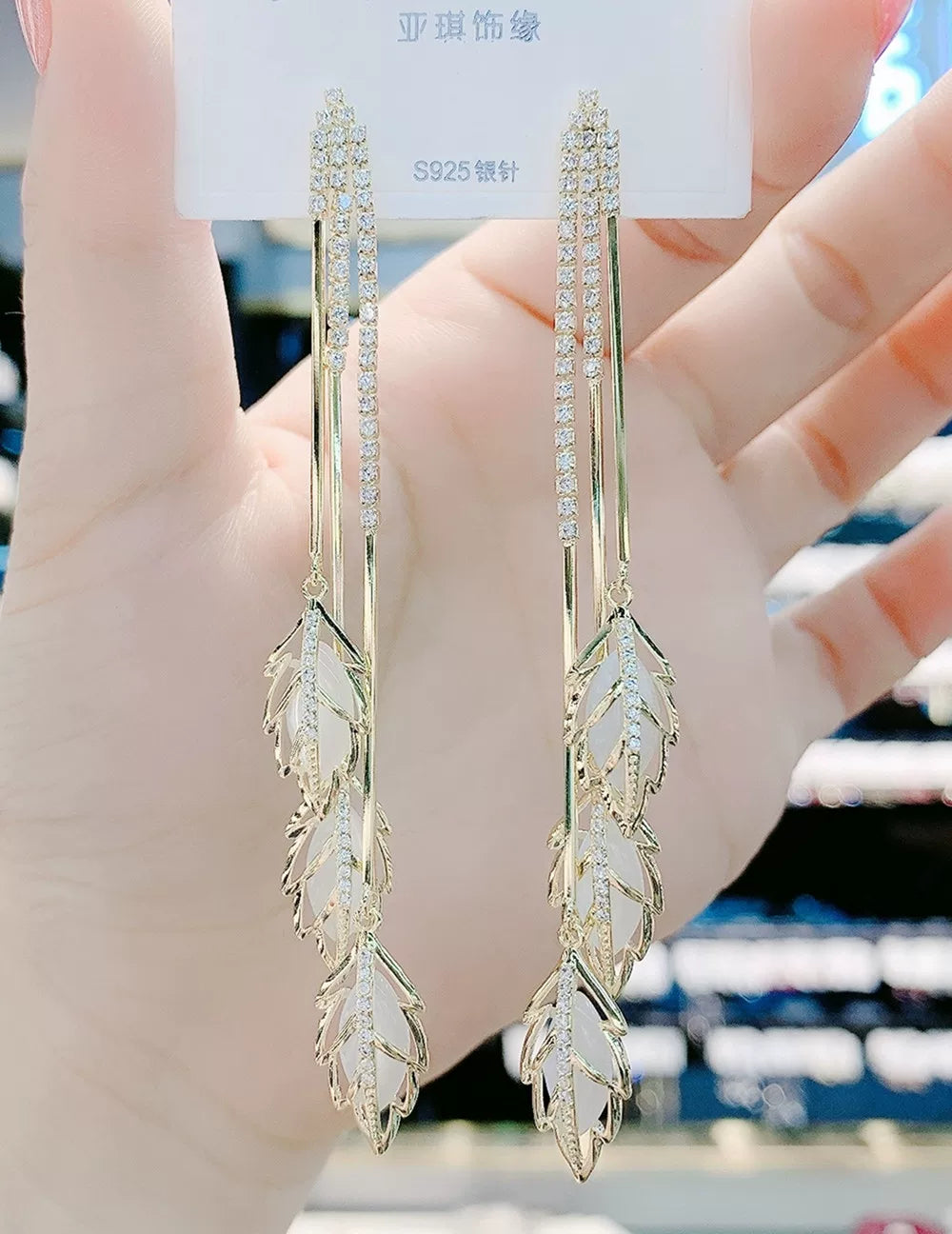 Leaf Cat-Eye Tassel Earrings for Women – Silver Needle Long Drop Fashion Earrings