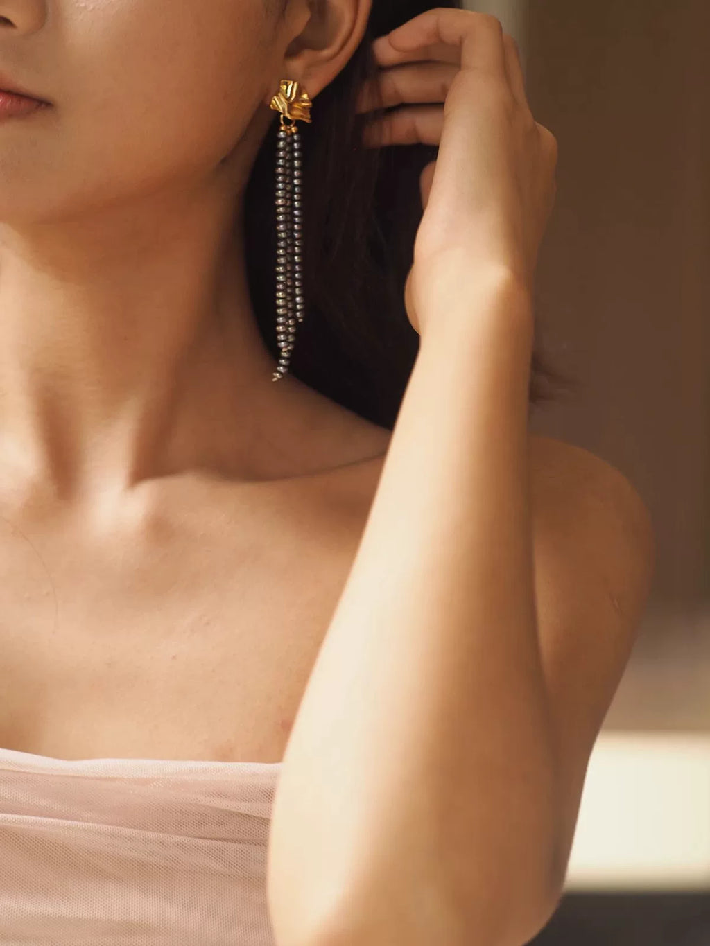 French Tahitian-Style Gray Imitation Pearl Long Tassel Earrings for Women – European & American Baroque-Inspired Pleated Niche Design