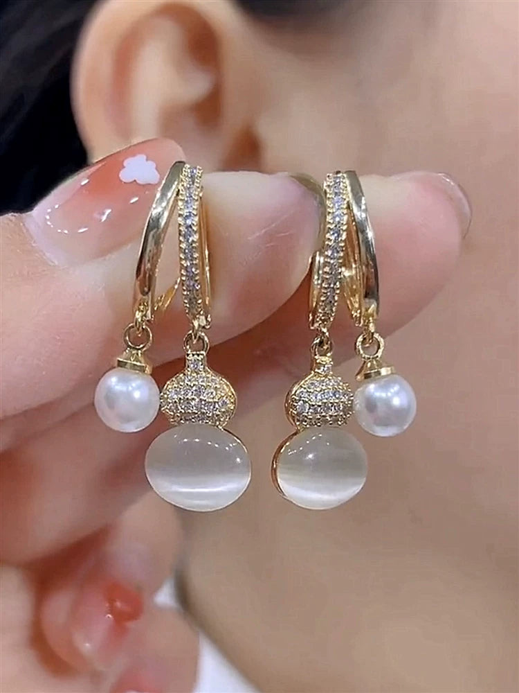 Cat Eye Stone Gourd Pearl Stud Earrings for Women – Elegant Pearl Ear Button Fashion Jewelry