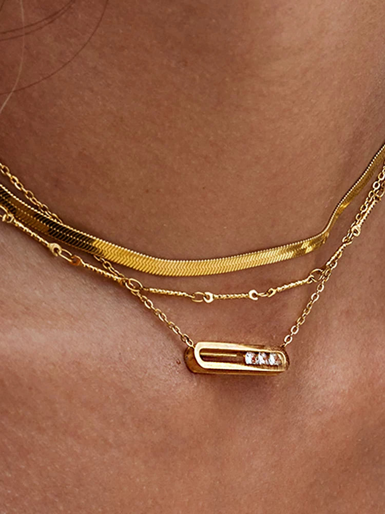 Like V Sunflower Sparkling Stone Titanium Steel Necklace for Women – Elegant Cross Layered Clavicle Chain Fashion Jewelry