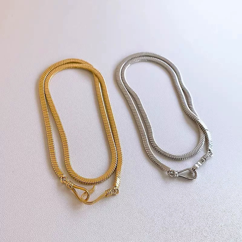 Snake Bone Chain Necklace for Women – Minimalist Collarbone Clavicle Necklace